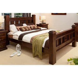 RUSTIC QUEEN SIZE BED